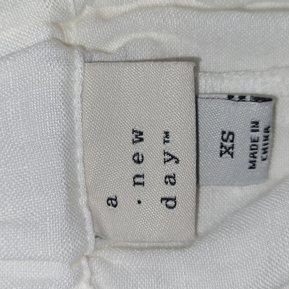 A New Day High-Waisted Linen Rayon Shorts - Picture 7 of 8